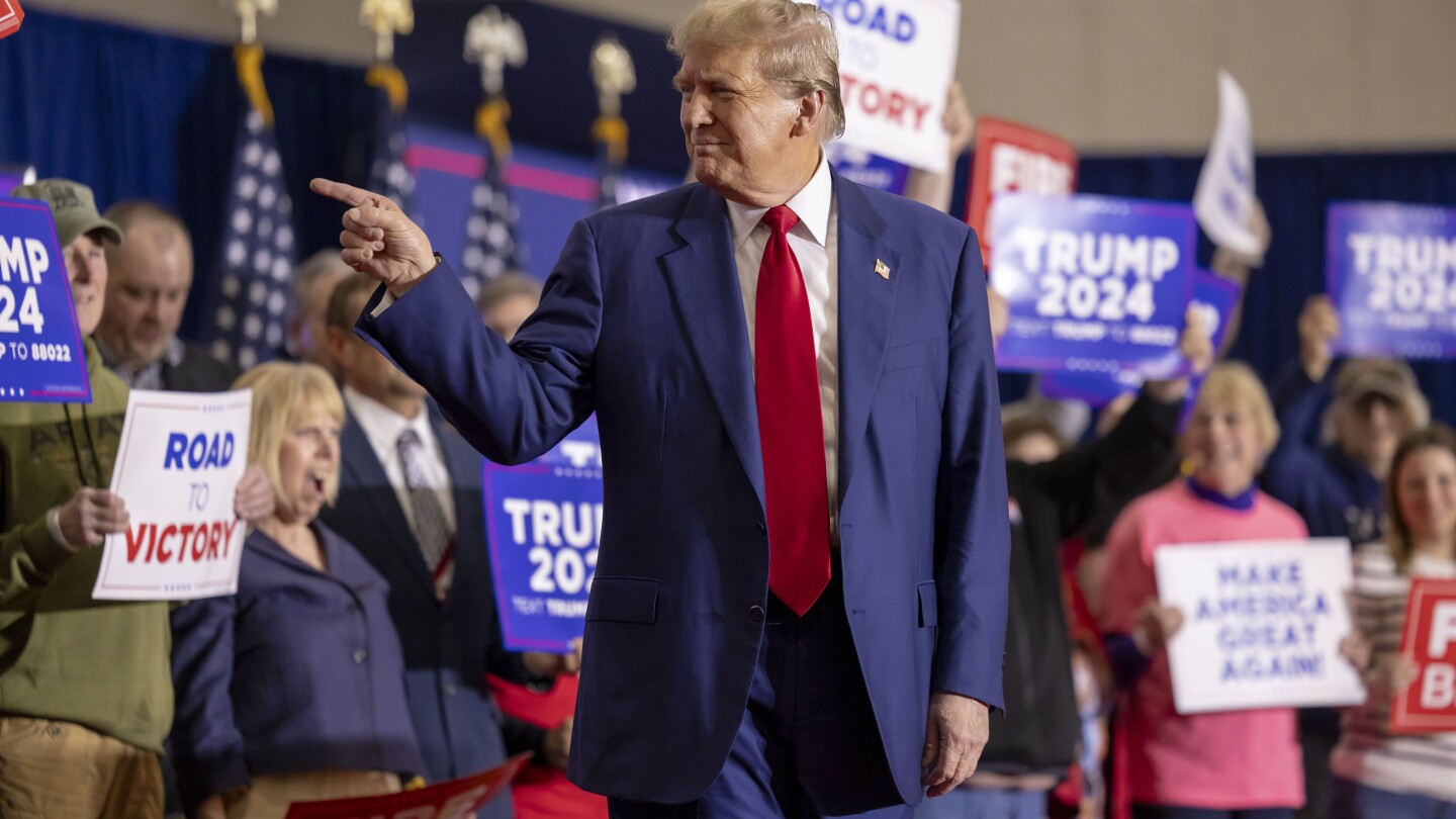Election 2024 Trump to talk border during Michigan, Wisconsin visits