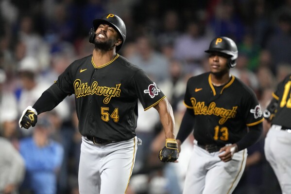 Social media reacts to the Pirates' new uniforms