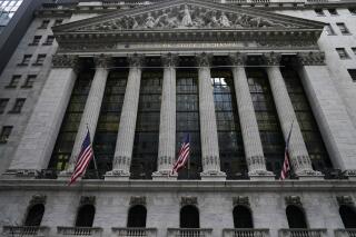 La Bolsa de Valores de Nueva York el jueves 24 de febrero de 2022. (AP Foto/Seth Wenig, Archivo)