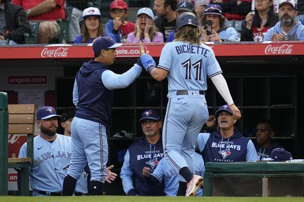 Bo bichette looked like Michael Jordan making that catch