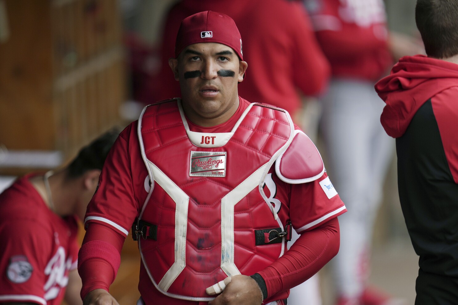 Reds and newly acquired catcher Jose Trevino agree to 3-year contract worth $14,925,000 | AP News