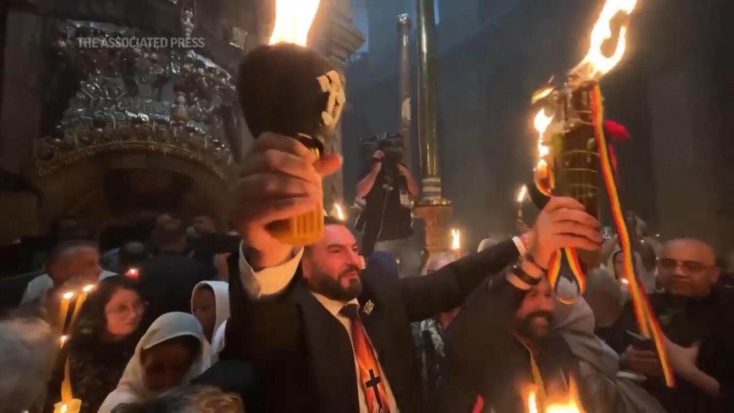 Eastern Orthodox worshippers throng Holy Fire ceremony in Jerusalem