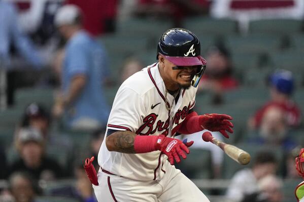 Braves' Arcia headed to IL with microfracture in left wrist