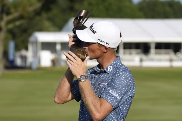 Will Zalatoris gets 1st PGA Tour win in playoff at Memphis | AP News