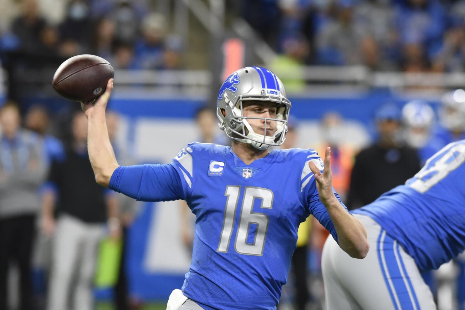 Los Angeles Rams quarterback Jared Goff looks to pass against the San  Francisco 49ers during the first half in an NFL football game Sunday, Dec.  30, 2018, in Los Angeles. (AP Photo/Mark