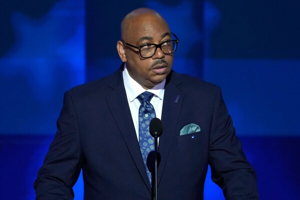 Everett Kelley, national president of the American Federation of Government Employees, deliver the invocation at the Democratic National Convention, Aug. 22, 2024, in Chicago. (AP Photo/J. Scott Applewhite, file)