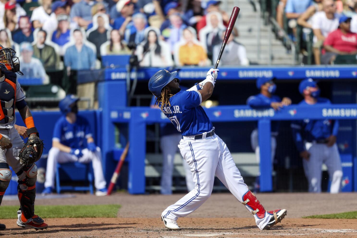 Blue Jays deal Aledmys Diaz to Astros for triple-A starter