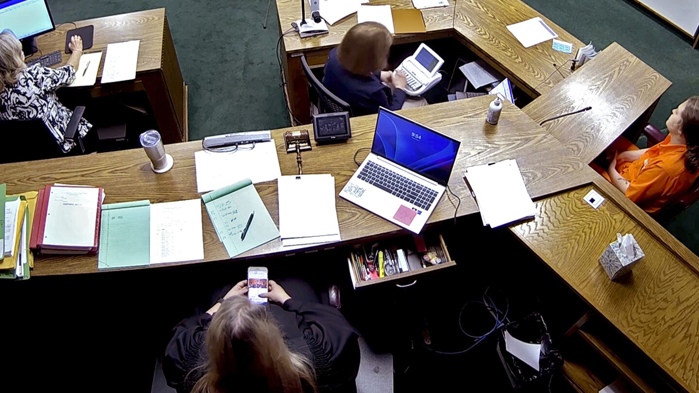 Ethics panel investigating Oklahoma judge using cellphone during murder trial, sheriff’s office says