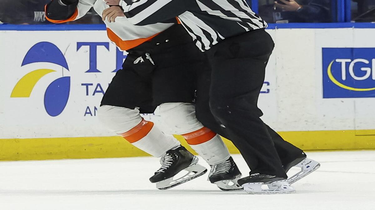 Flyers' Tony DeAngelo on spearing: 'I wasn't looking for it to go