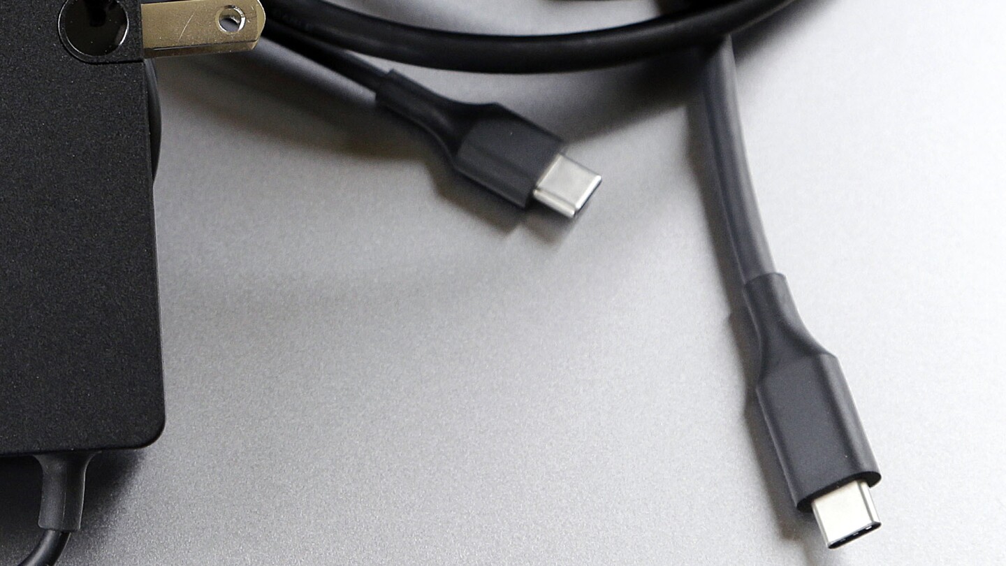 What is USB-C, the charging socket that replaced Apple’s Lightning cable?-ZoomTech News