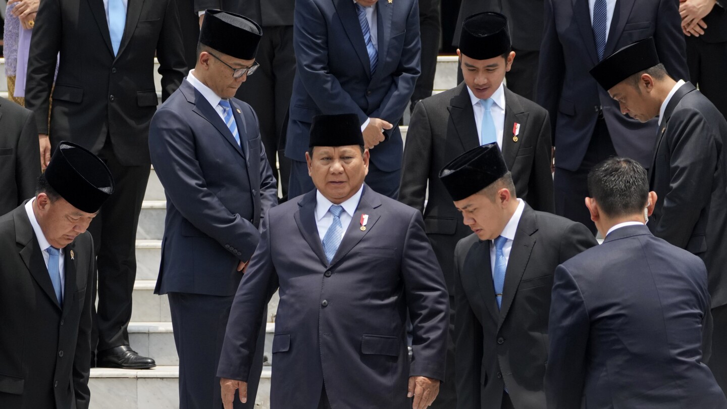 New President Subianto swears in Indonesia’s largest Cabinet since 1966, with 109 members