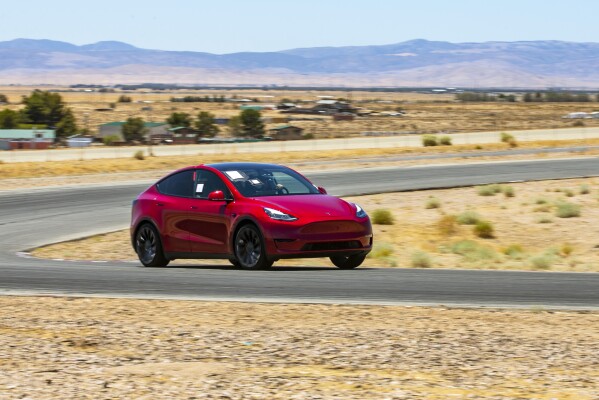 Tesla Model Y Performance Beats The Official Spec in The Real World Te
