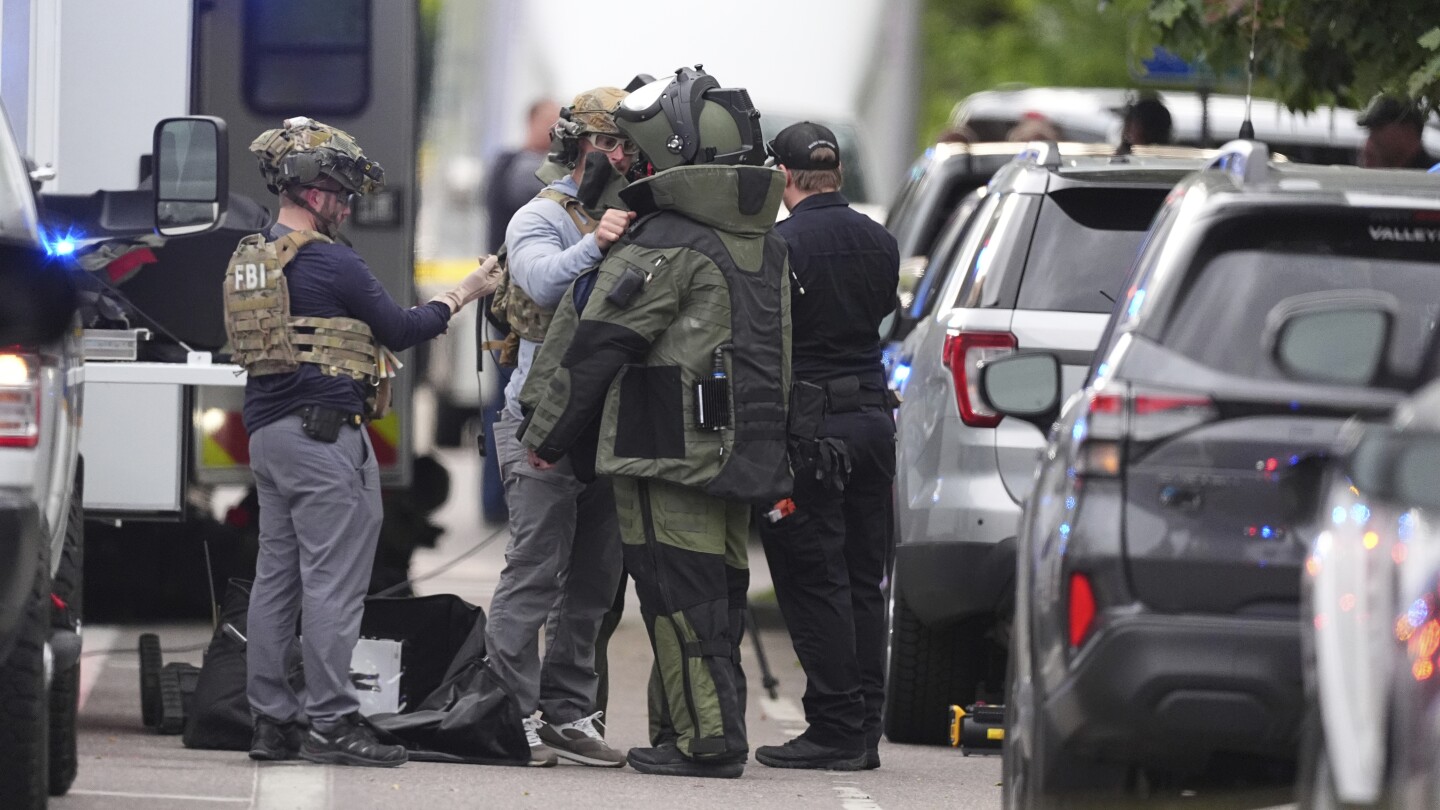 FBI and law enforcement respond to 'terror attack' in Boulder, Colorado