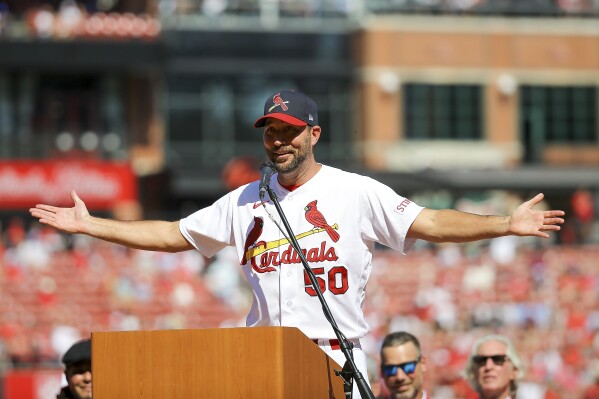 Adam Wainwright opens up on leaving Cardinals to take care of family