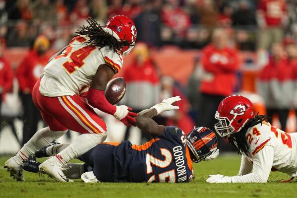Bolton's fumble return sparks Chiefs' 28-24 win over Broncos