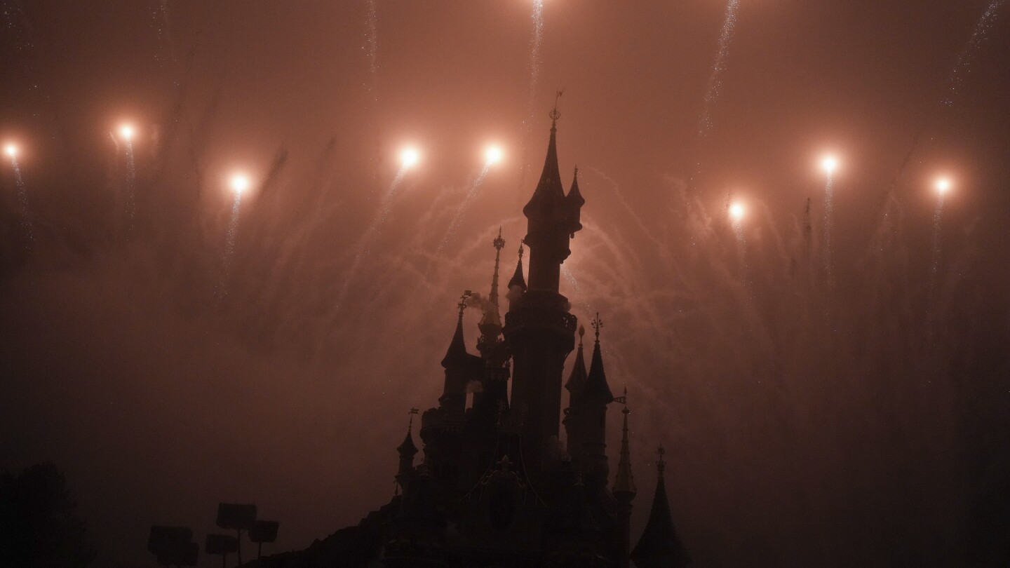 Disneyland Paris Debuts Dazzling Nighttime Spectacular with Revolutionary Laser Technology
