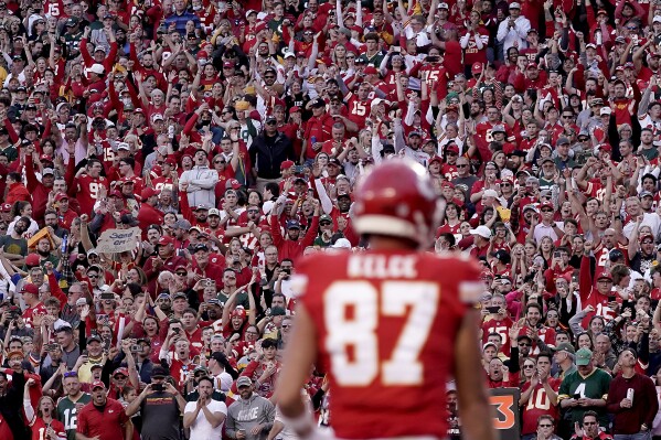 How to watch Taylor Swift watch today's Kansas City Chiefs vs. New York  Jets game: Livestream options, more - CBS News