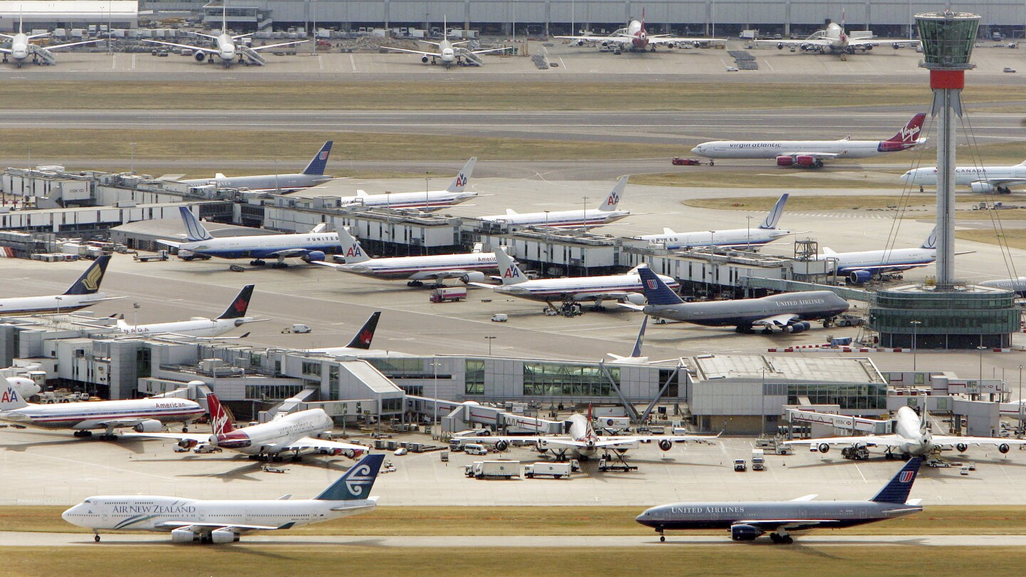 UK government backs contentious third runway at London's Heathrow Airport