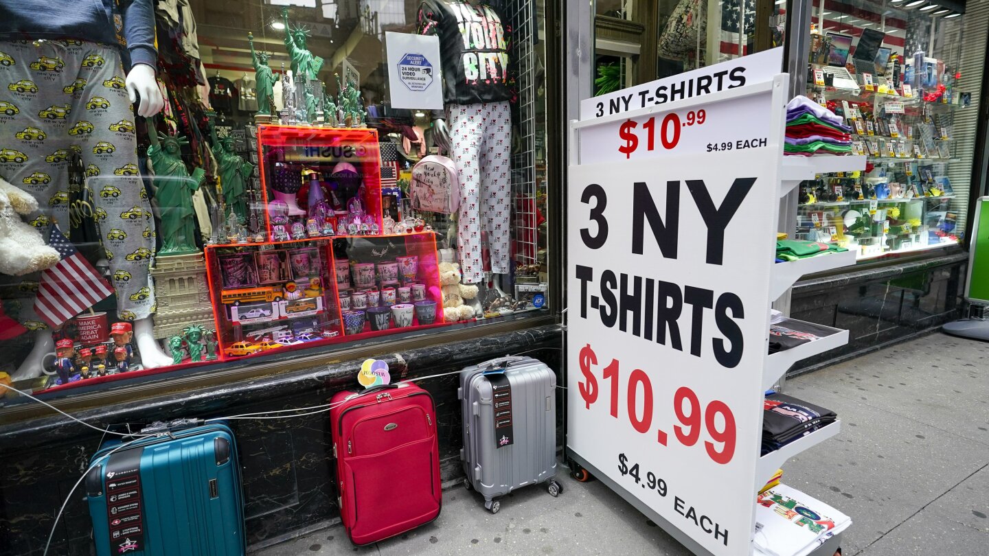 I❤️NY in Crisis: How Do Tourist Shops Survive With No Tourists