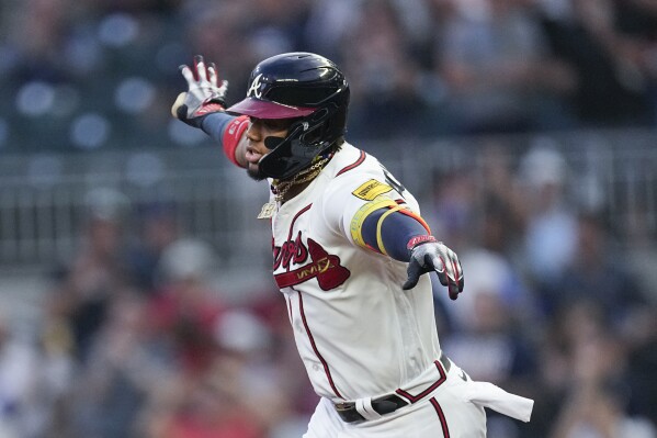 Ronald Acuña Jr. joins exclusive 40-40 club with 40th home run of the  season for Braves