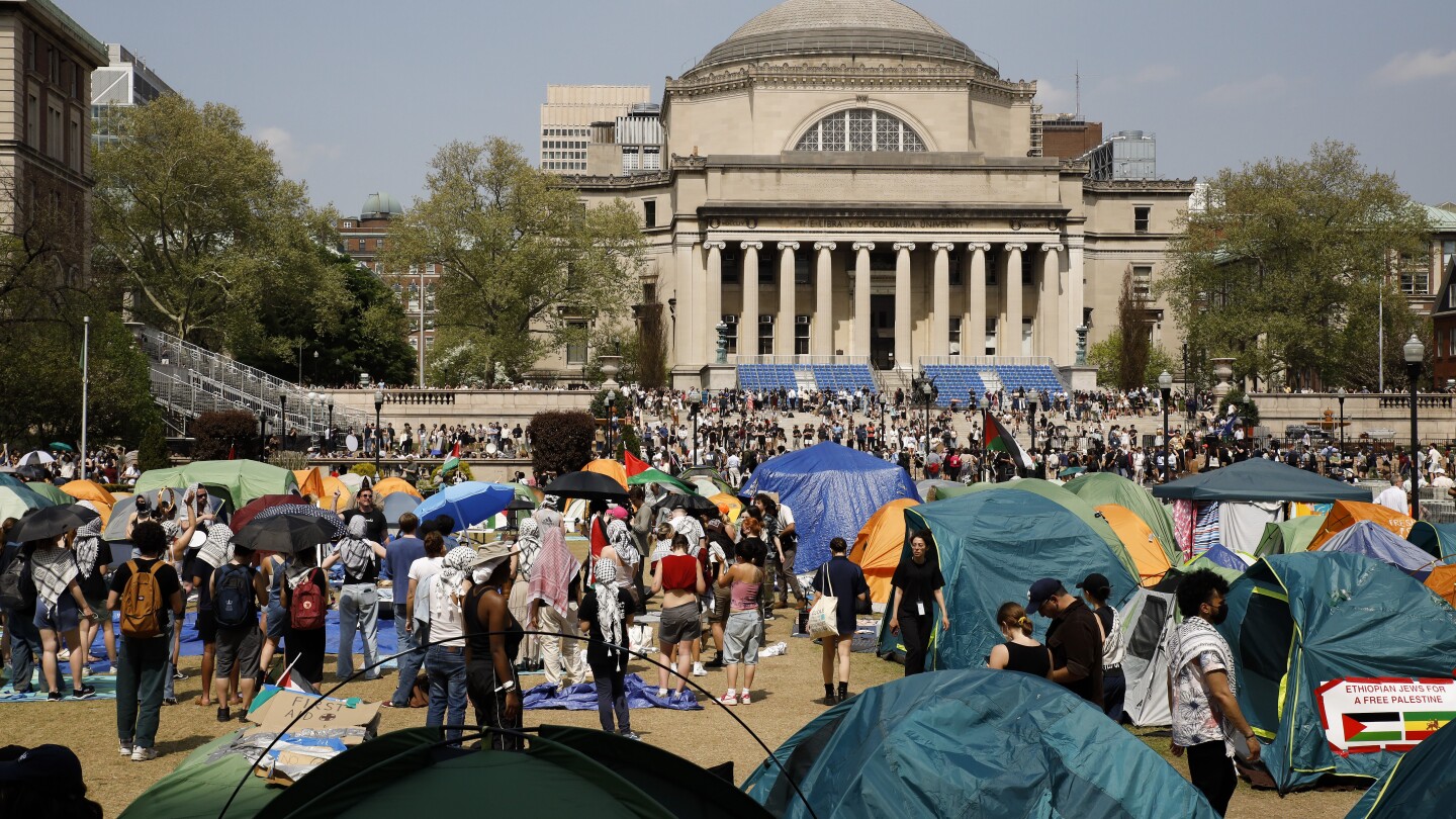 Anti-war protesters at Columbia face suspension, university says