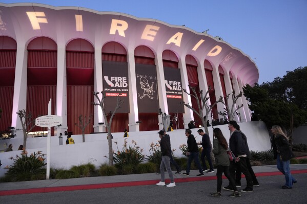 A general view of atmosphere is pictured outside the Forum prior to the FireAid benefit concert on Thursday, Jan. 30, 2025, in Inglewood, Calif. (AP Photo/Chris Pizzello)