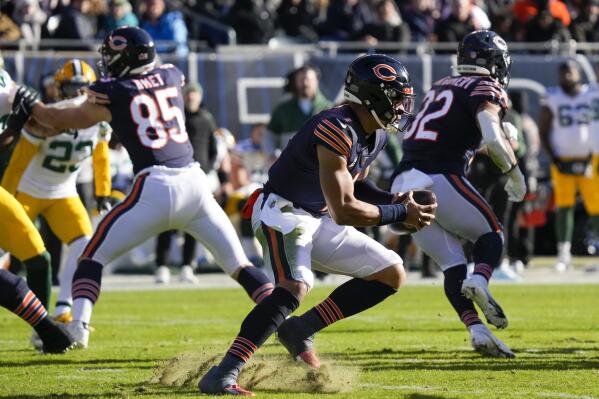 Bears QB Justin Fields takes aim at 1,000-yard rushing mark