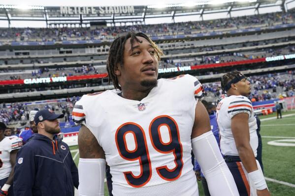 Chicago Bears wide receiver Darnell Mooney (11) runs against the New York  Giants during an NFL football game Sunday, Oct. 2, 2022, in East  Rutherford, N.J. (AP Photo/Adam Hunger Stock Photo - Alamy