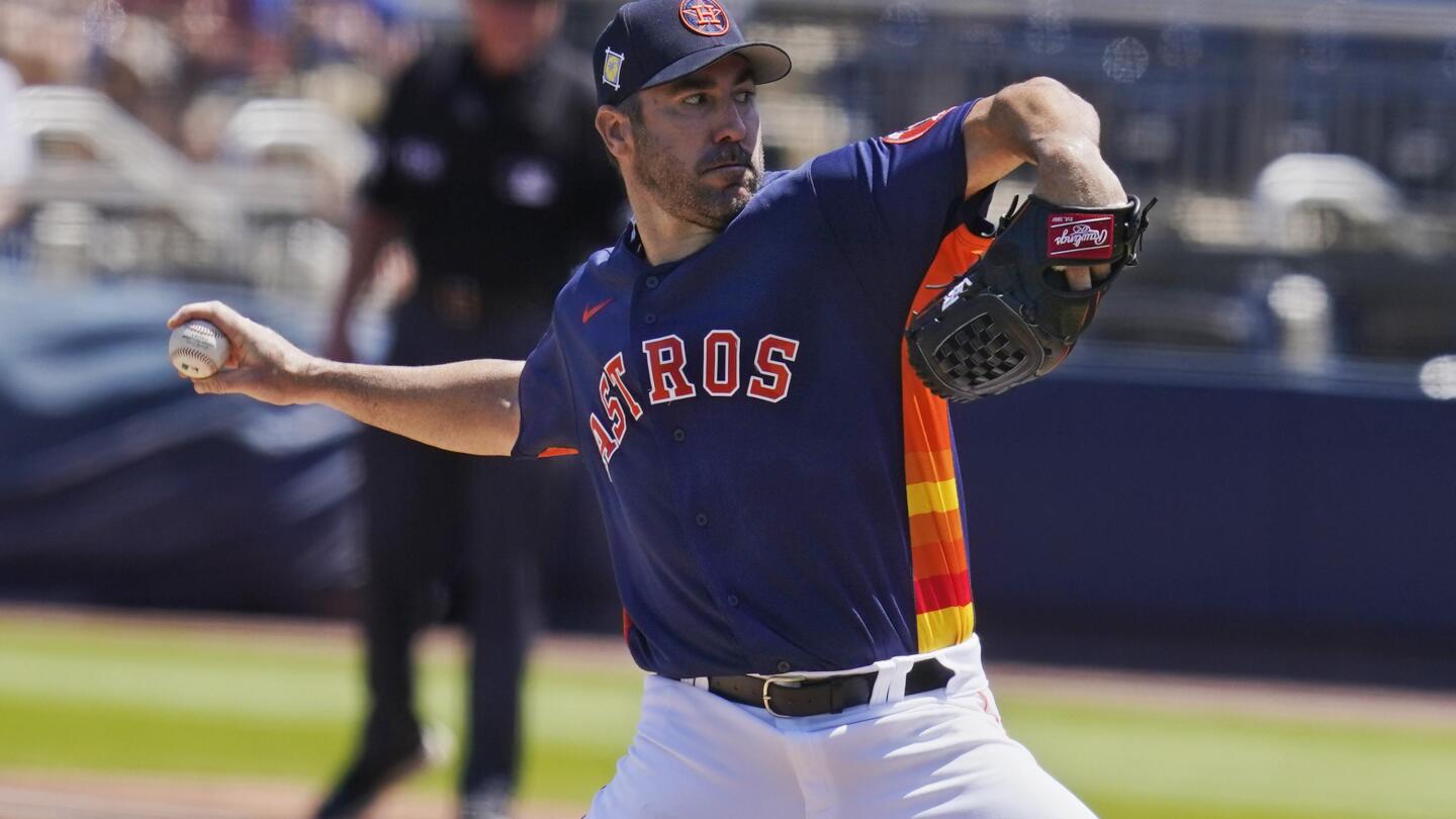 Dodgers sign Sergio Romo to 1-year, $3 million deal - True Blue LA