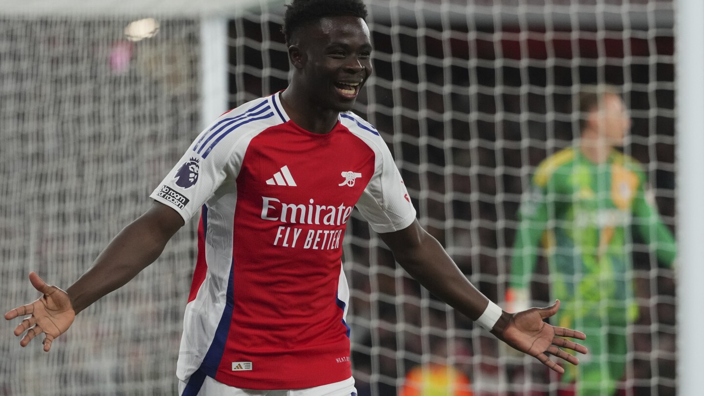 Saka scores on return from injury as Arsenal trims gap to Liverpool to 9 points in Premier League