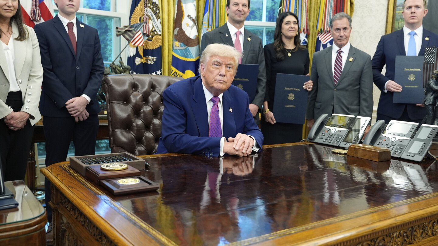 Report: Trump had more exchanges with reporters in first 100 days than 6 predecessors
