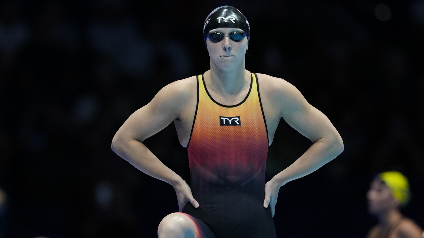 Katie Ledecky nimmt an den vierten Olympischen Spielen teil und gewinnt 400 m Freistil bei den Schwimm-Qualifikationsschwimmen