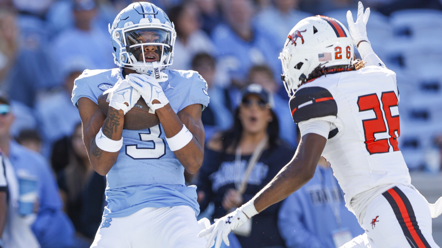 Drake Maye throws for 4 TDs as UNC rolls past Campbell 59-7