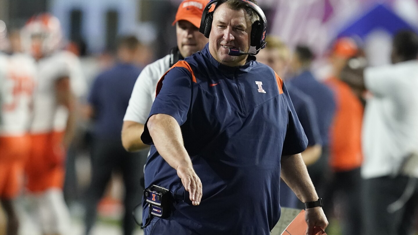 Illinois, fresh off bowl trip and 8-win season, has ‘unfinished business’ as opener draws near