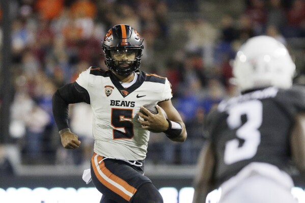 Oregon State will start its third-string QB against No. 5 Washington