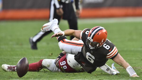 Cleveland Browns receiver Odell Beckham Jr. shakes off shoulder injury