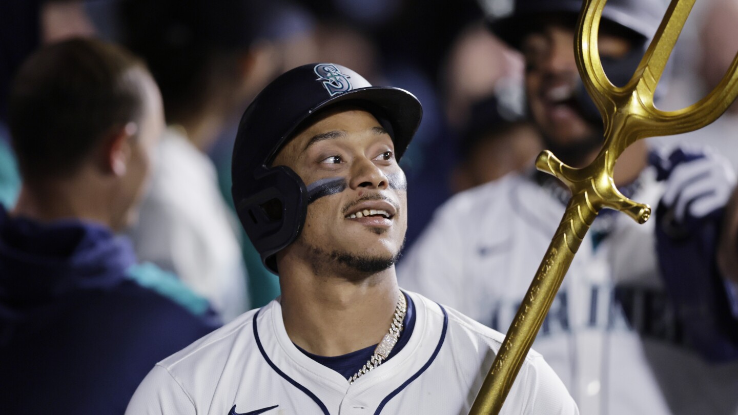 Jorge Polanco Powers Mariners with Three-Run Homer