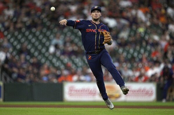 Alvarez hits 3-run homer after Syndergaard exits with injury as Astros beat  Guardians 7-3