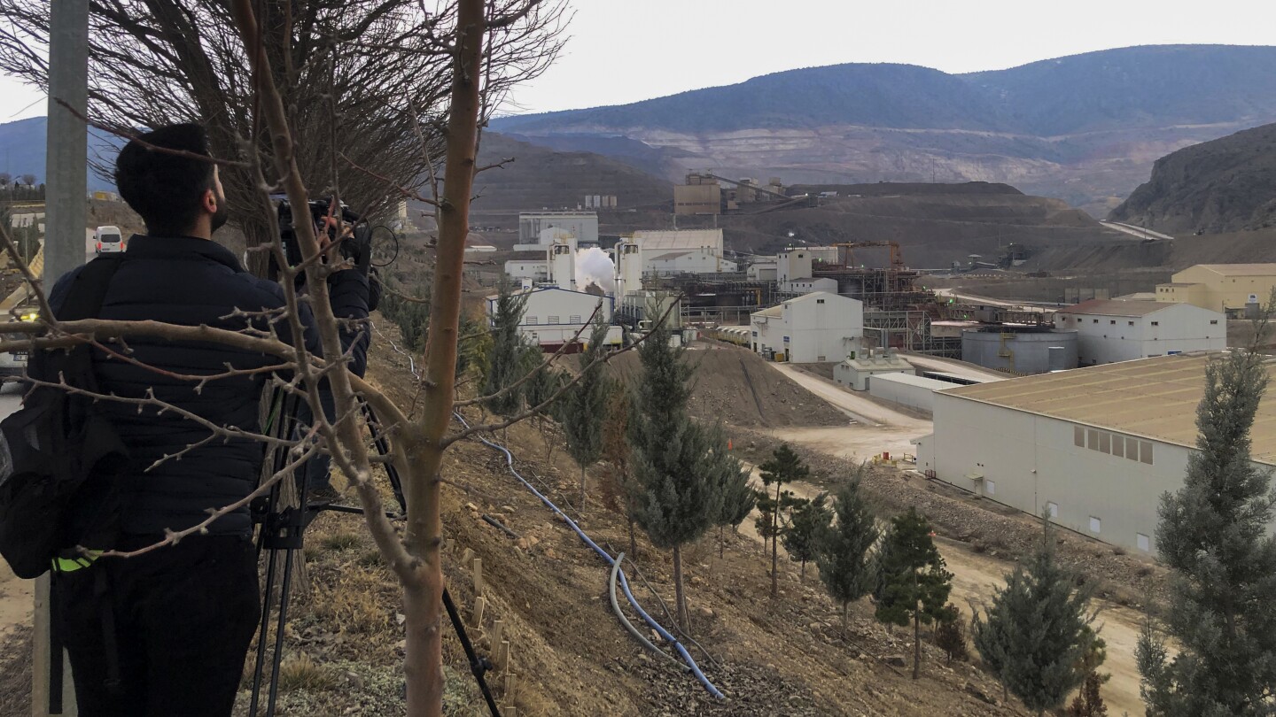 9 gold mine workers are missing in Turkey after a landslide that carries environmental risks
