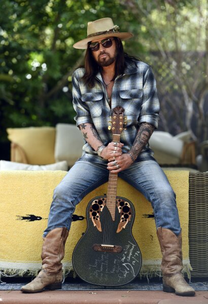 One hit no more: Persistence pays off for Billy Ray Cyrus