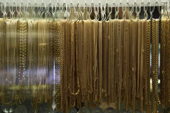 Imported gold chains are displayed at V&P Jewelry in the St. Vincent Jewelry Center in the Jewelry District of Los Angeles, Wednesday, April 30, 2025. (AP Photo/Jae C. Hong)