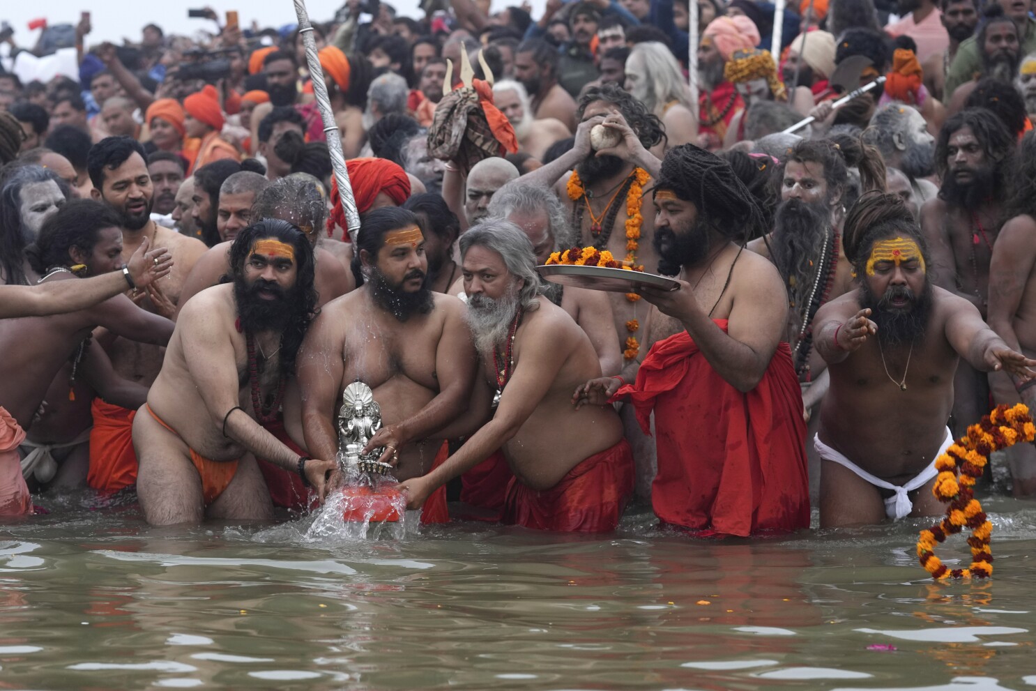 indian  nude public bath 