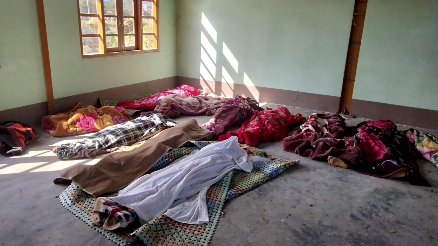 Въздушно нападение в северозападен Мианмар уби 17, включително деца, но военните отричат ​​отговорност