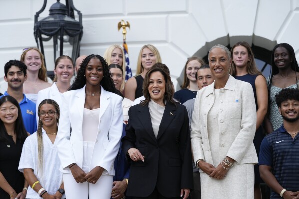 Vice President Kamala Harris stands for a photo with Jordynn Dudley, Florida State University women's soccer player, center left, and NCAA Vice President Lynda Tealer, right, and other NCAA college athletes, after speaking from the South Lawn of the White House in Washington, Monday, July 22, 2024, during an event with the athletes. This is her first public appearance since President Joe Biden endorsed her to be the next presidential nominee of the Democratic Party. (ĢӰԺ Photo/Susan Walsh)