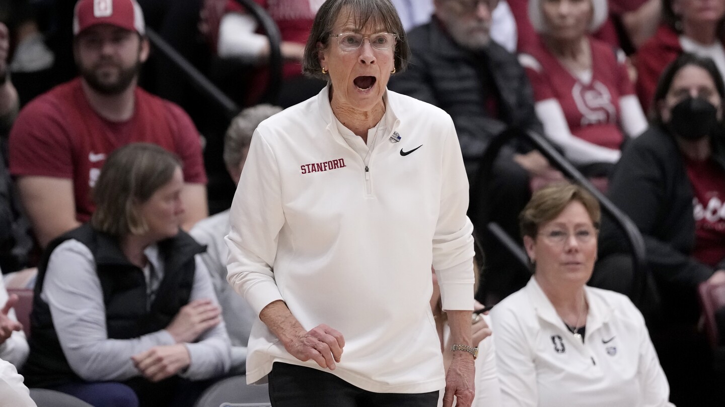 Stanford Women\'s Basketball Coach Tara VanDerveer Announces Retirement After 45 Seasons