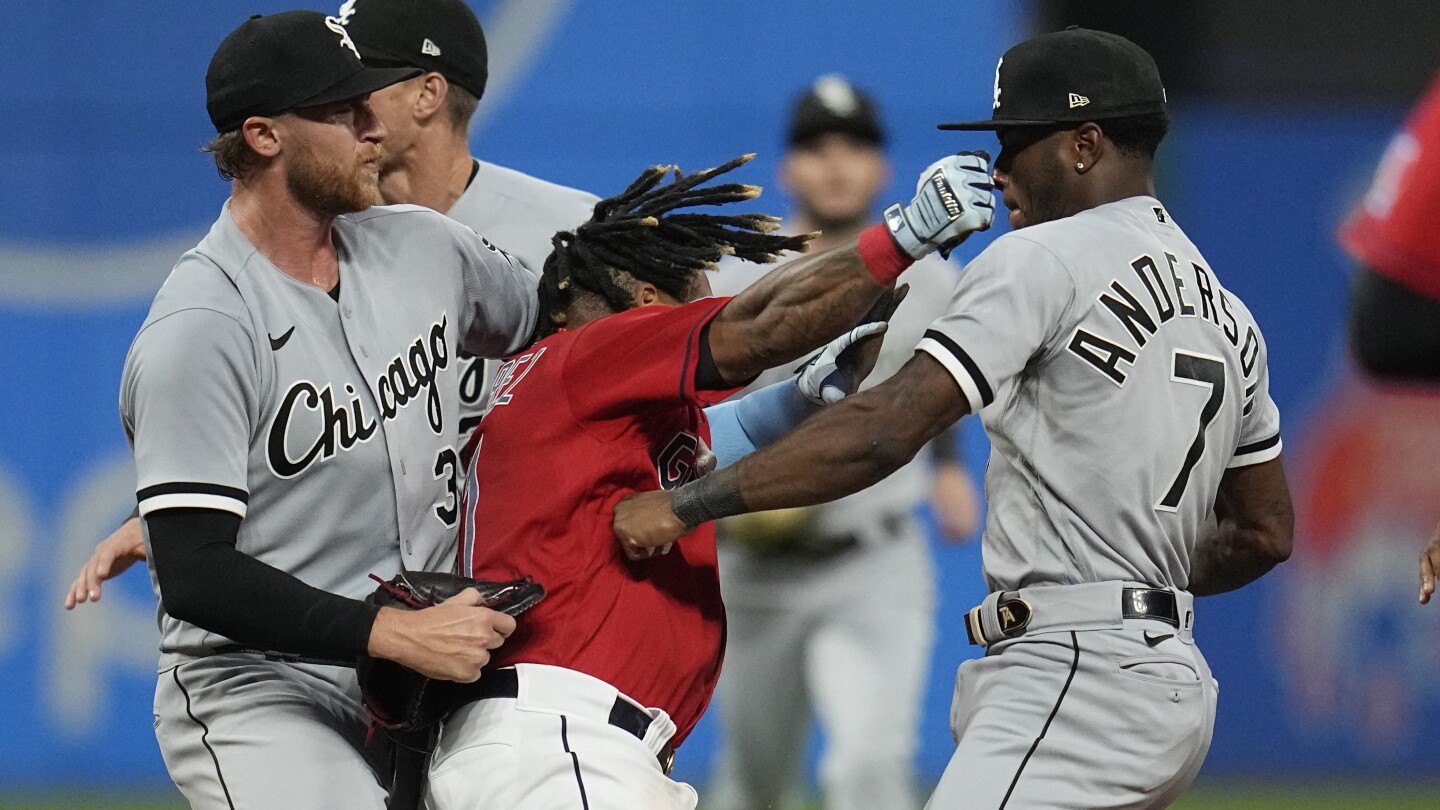 White Sox SS Tim Anderson says he let his emotions get the better of
