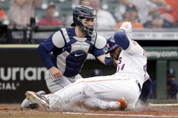 Jose Altuve reveals he tested positive for COVID-19