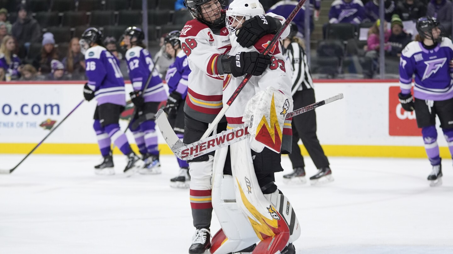Ottawa Charge beats Minnesota Frost 1-0, Jenner scores first PWHL goal