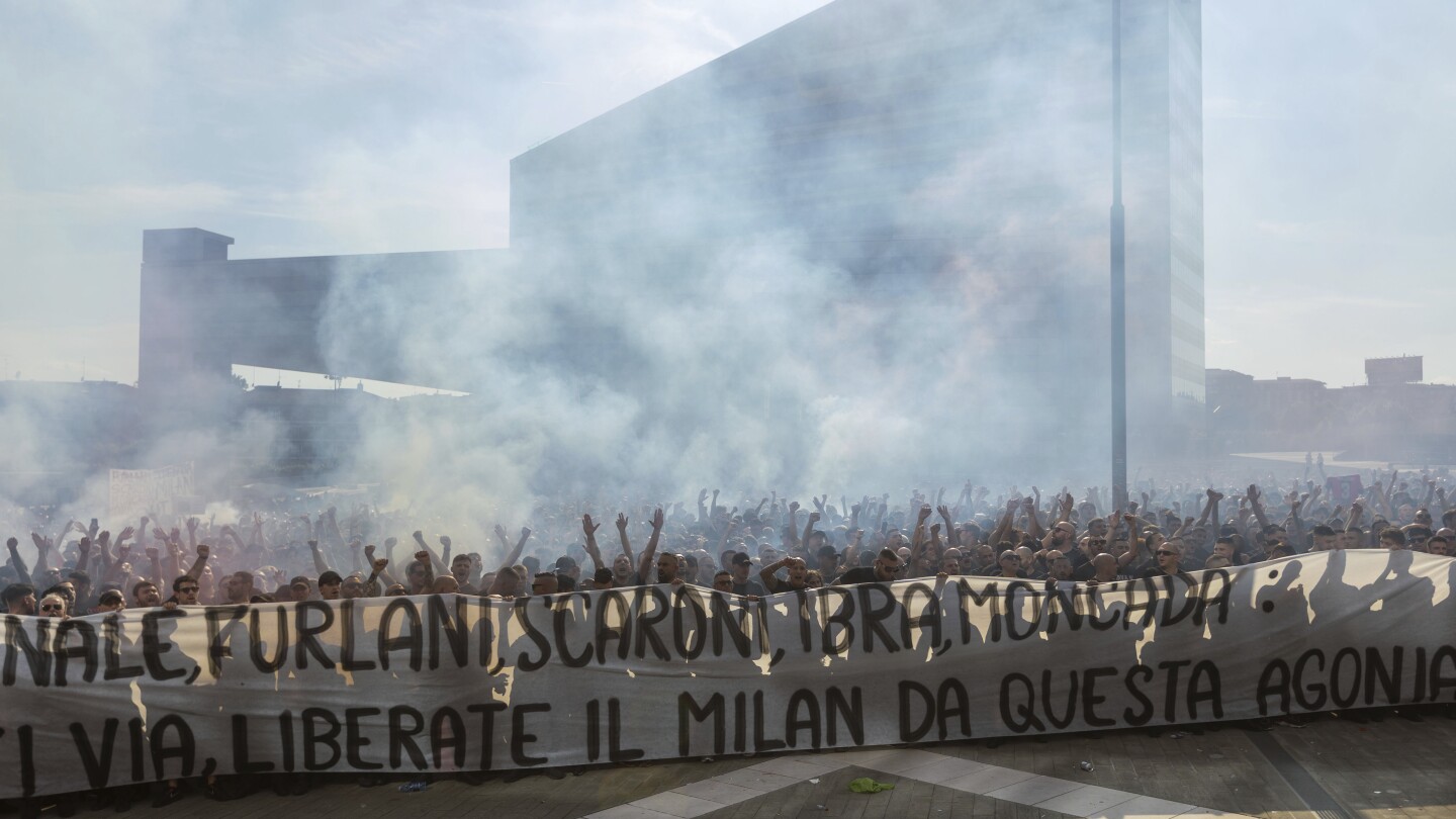 AC Milan beats last-place Monza amid widespread protests over poor season