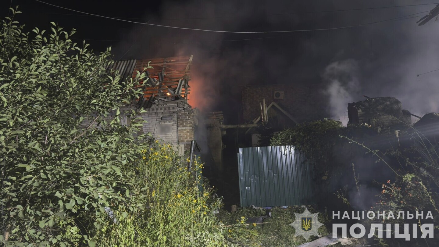 Missili e droni russi colpiscono l’Ucraina, uccidendo almeno 4 persone